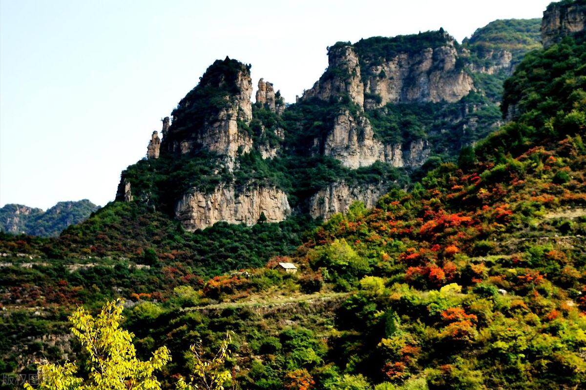 精忠昭日月 浩气贯乾坤  ——岳飞诗词《满江红·写怀》赏析