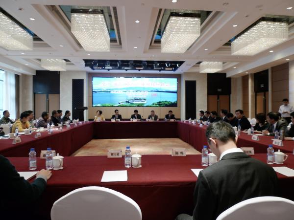 岳研会出席九江市（成都）重点产业对接座谈会